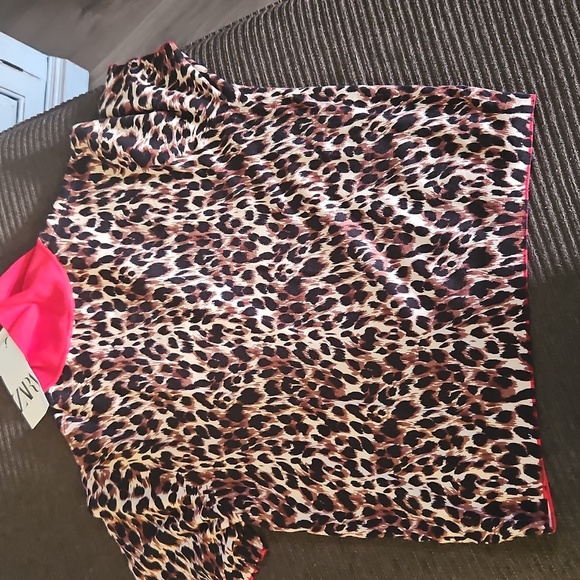 Leopard Print Polo Shirt with Red Collar Xl - Picture 4 of 5